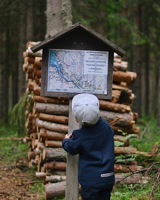 Vandringsled. Barn och informationskarta.